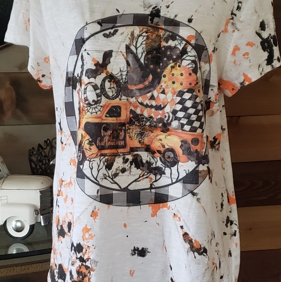 Upcycled Halloween t-shirt with sublimation glitter design - Large - Picture 1 of 3